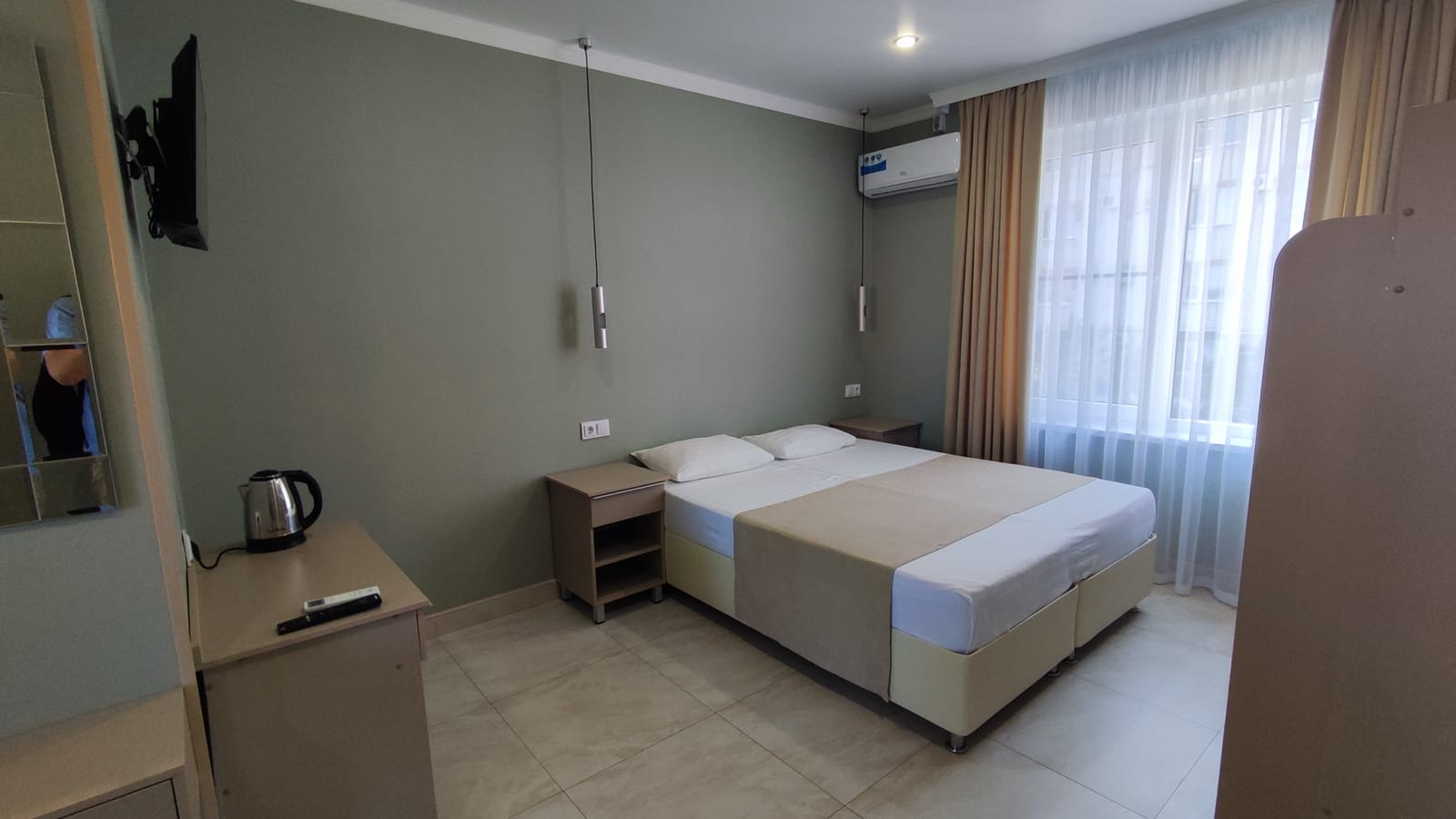 «МореОн», миниотель с бассейоном в Ейске